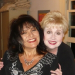 thumbs sally-lina-backstage